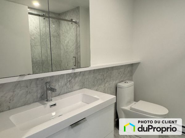 712-5020 Rue Paré, Mont-Royal for rent