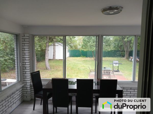 Verrière - 3128, rue Glenn, Fabreville à vendre