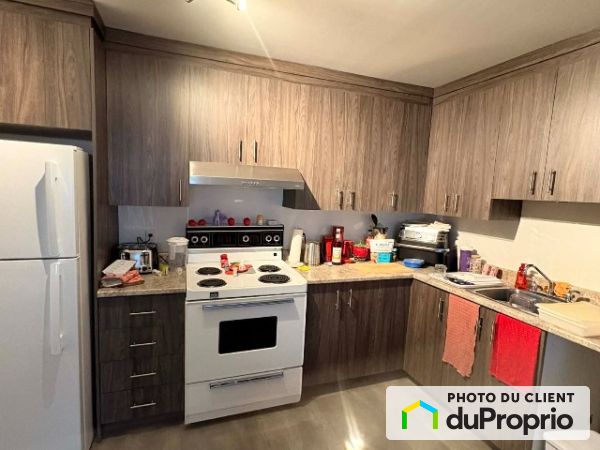 3-2240 Chemin Ste-Foy, Ste-Foy for rent