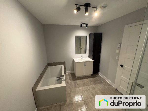 202-75 Natura, Bromont for rent