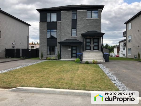 10180 Rue du Beaujolais, Mirabel (St-Canut) for rent