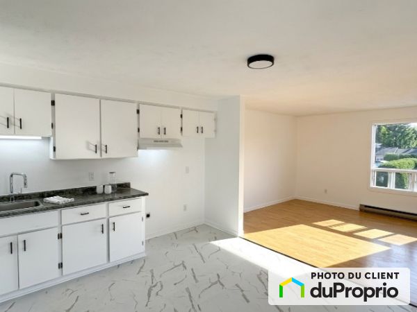 485 Élie, Magog for rent