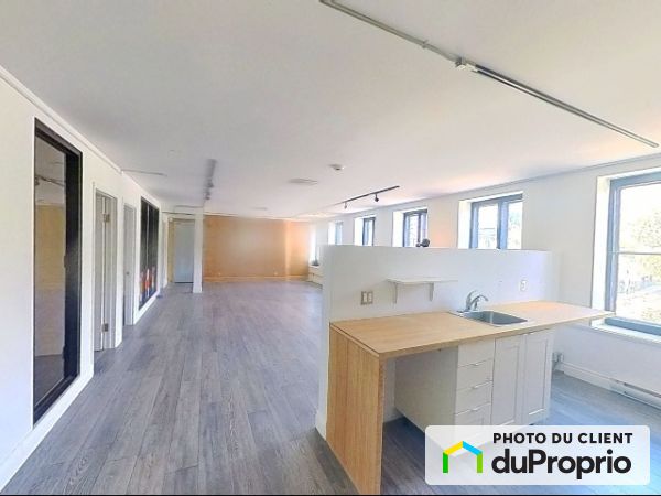 202-707 rue de Saint-Vallier Est, Saint-Roch for rent