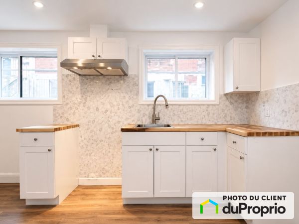 A-6991 avenue Alfred de vigny, Saint-Laurent for rent