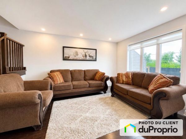 Living Room - 343 Rue Claude-Léveillée, Vaudreuil-Dorion for rent