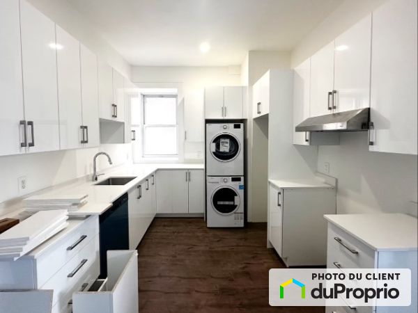 1-5235, cote saint luc road, Côte-St-Luc / Hampstead / Montréal-Ouest à louer