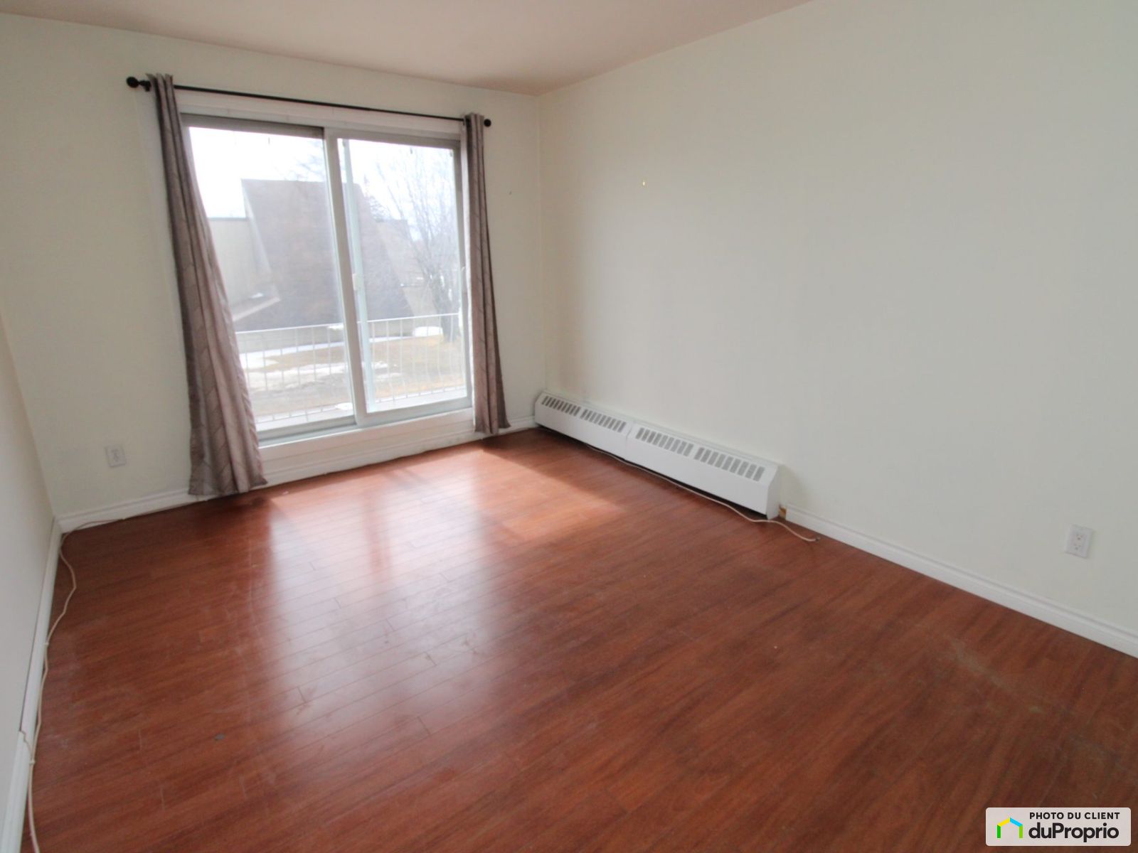 4 1/2-9050, avenue de Laval — photo 2