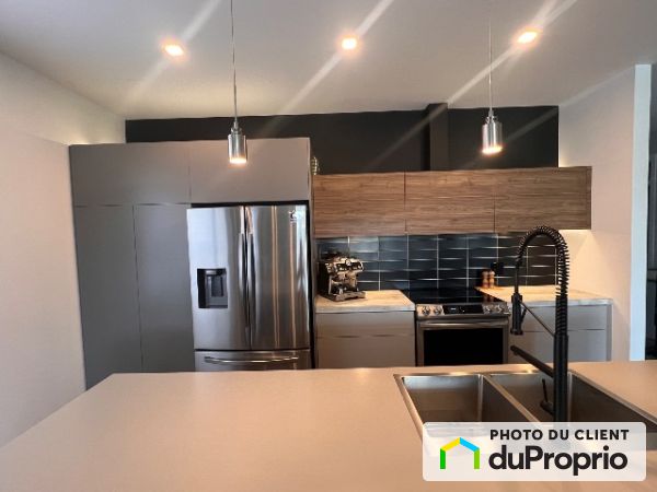102-912 Boulevard Curé-labelle, Blainville for rent