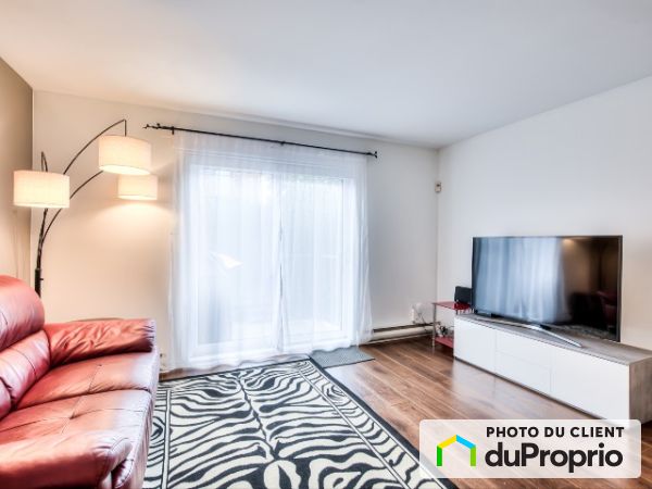 1267 Rue du Relais, Ste-Dorothée (Îles-Laval) for rent