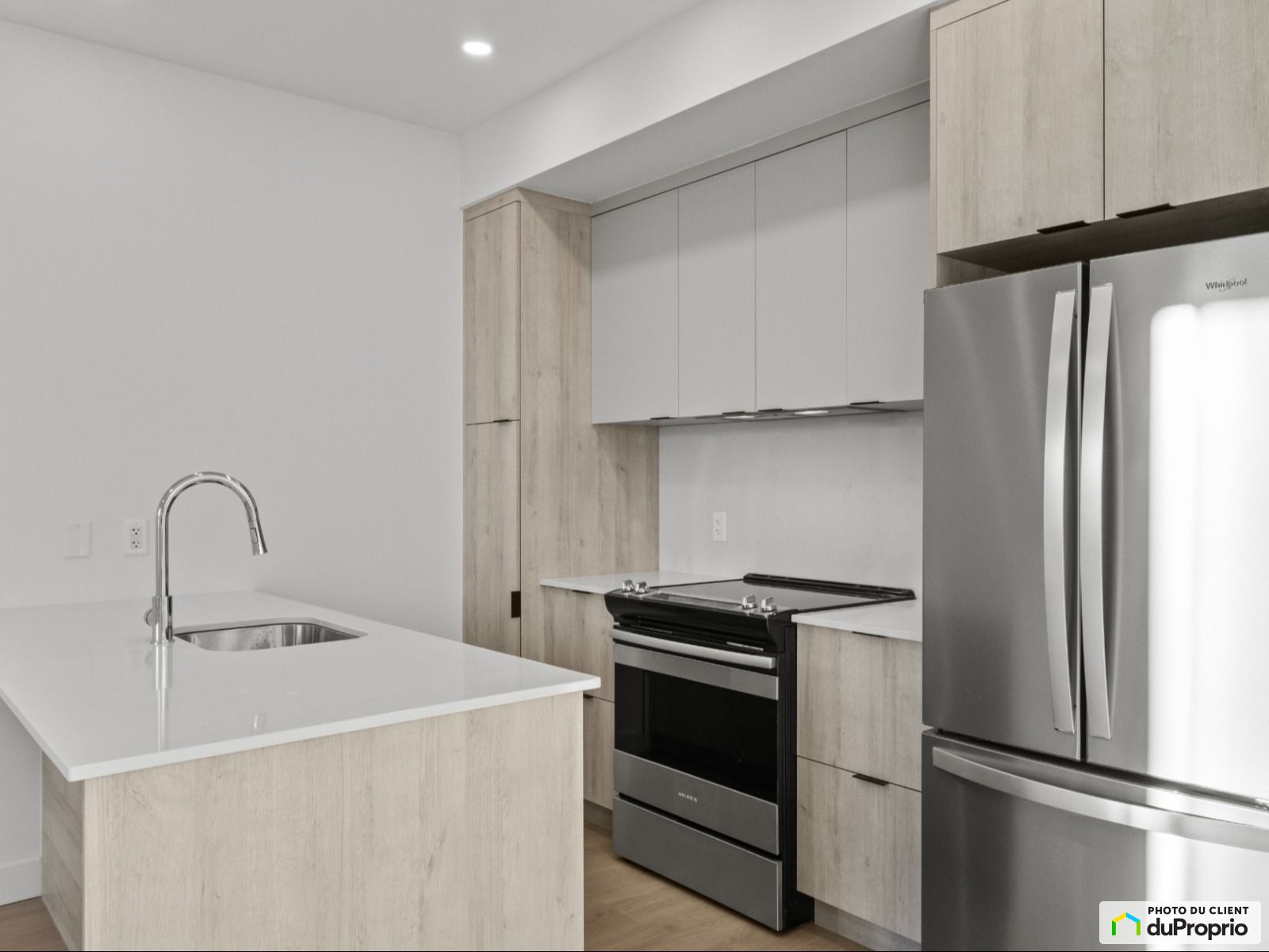 201-2161, Avenue de Melrose — photo 1