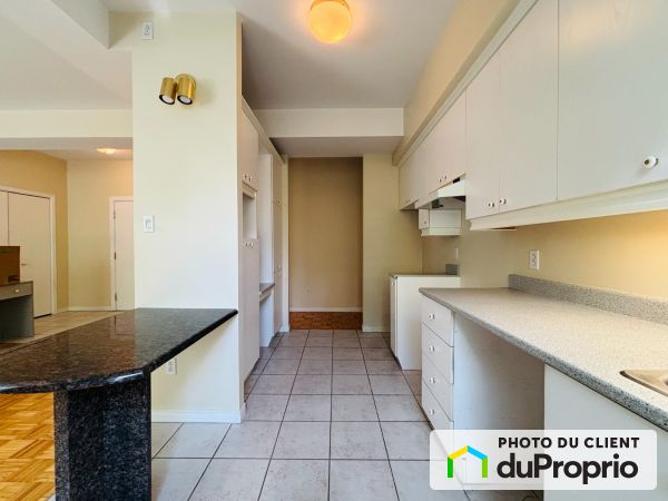 470-220 Grande Allée Est, Montcalm for rent