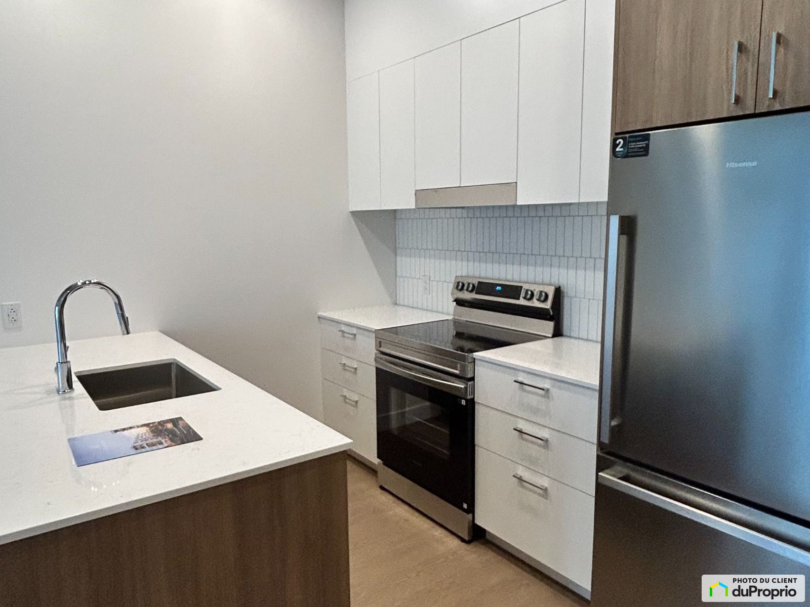 220, boulevard Harwood — photo 3