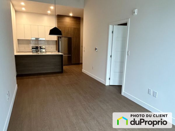 220 boulevard Harwood, Vaudreuil-Dorion for rent