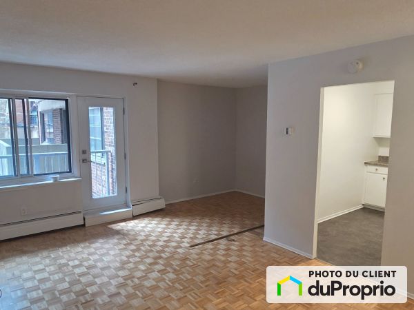 214-50, Av willowdale, Outremont à louer
