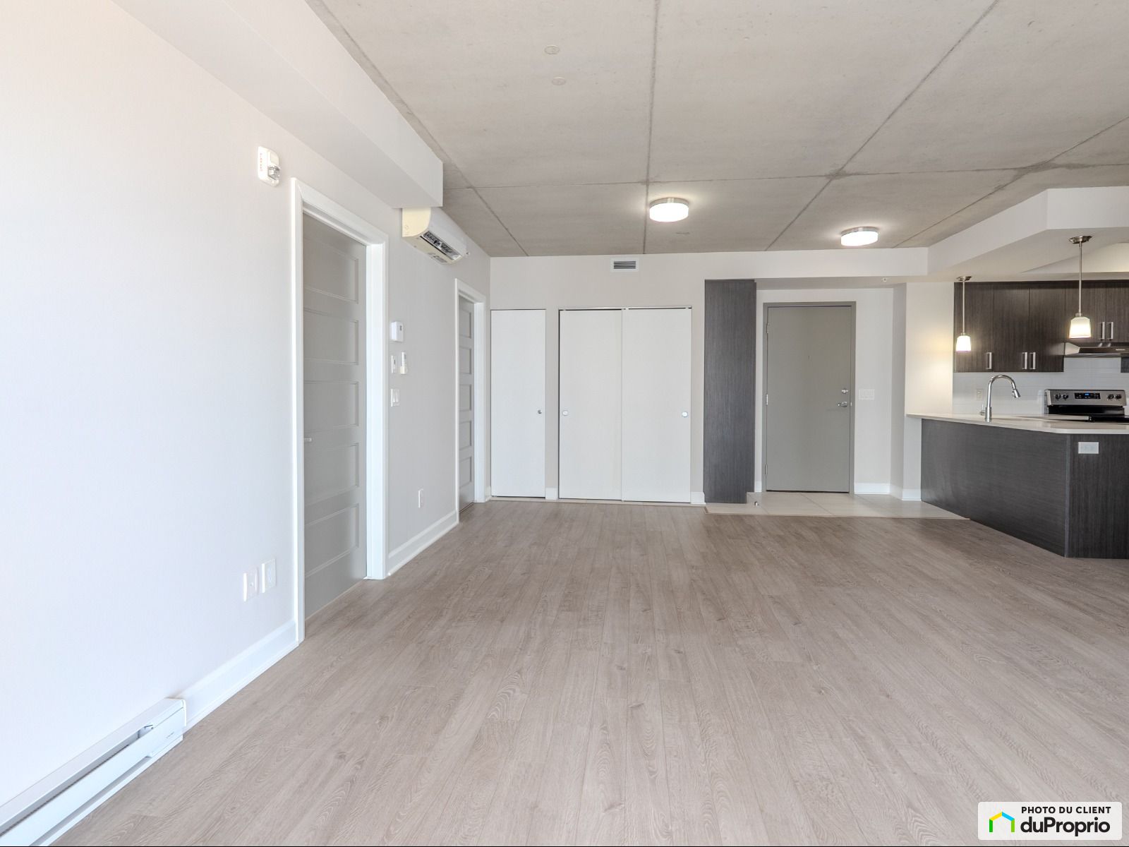 1408-3410, boul Saint-Elzear O — photo 1