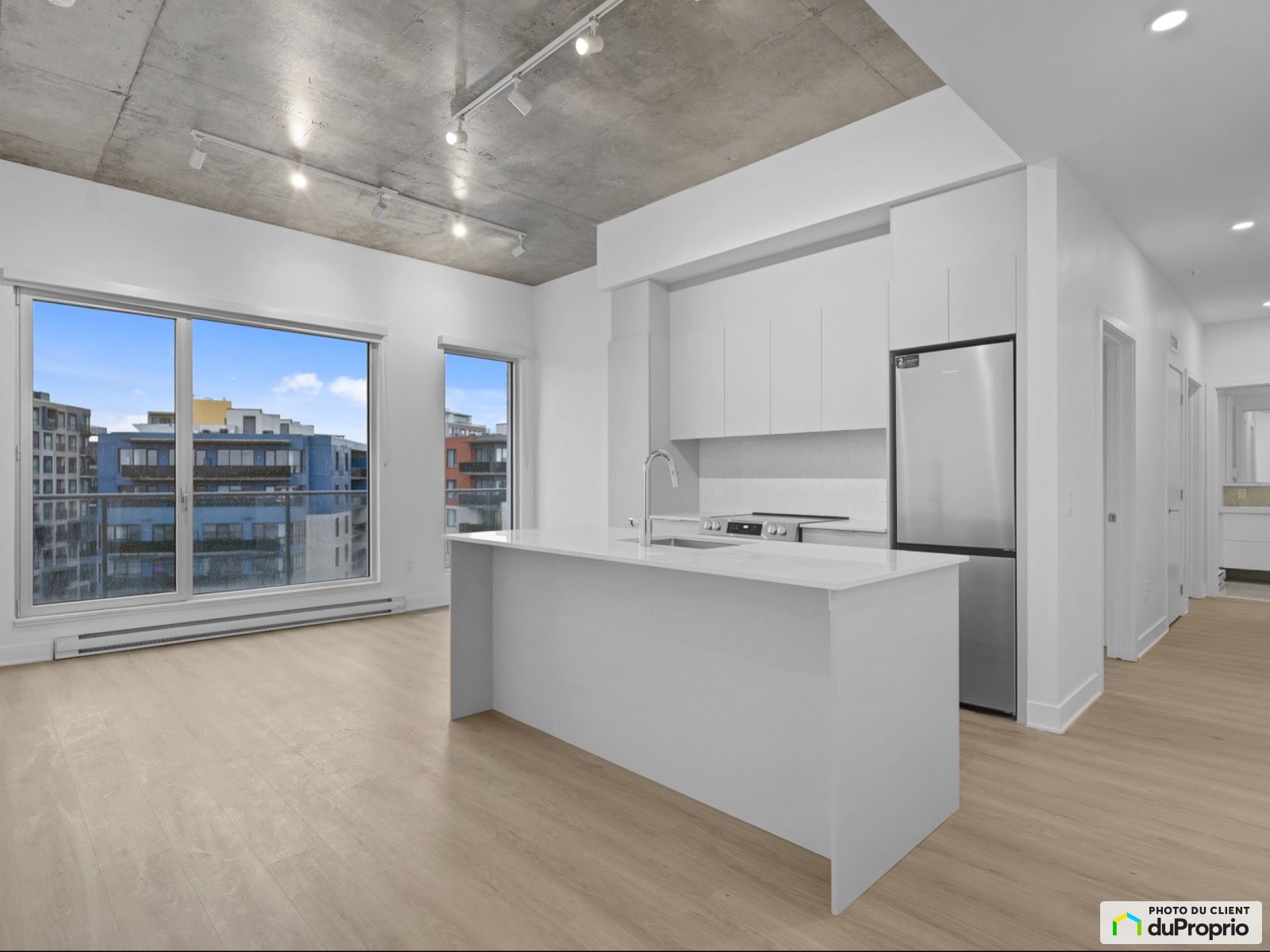 616-5070, rue Paré — photo 1