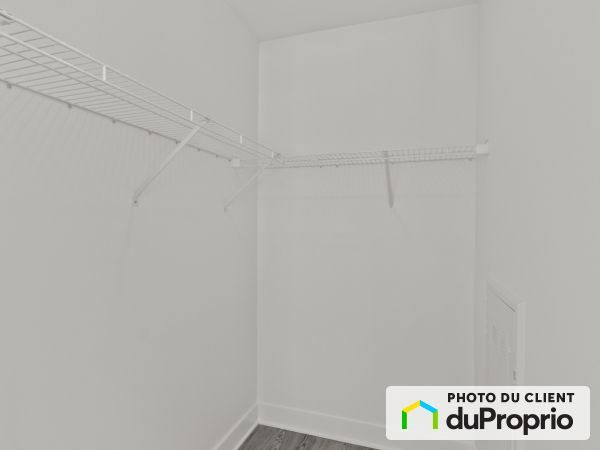 408-242 Hymus, Pointe-Claire for rent