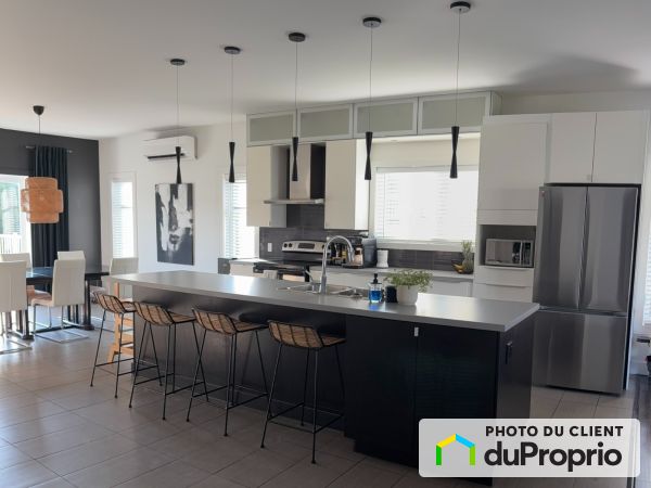 399, av. des Bouleaux, Vallée-Jonction à louer