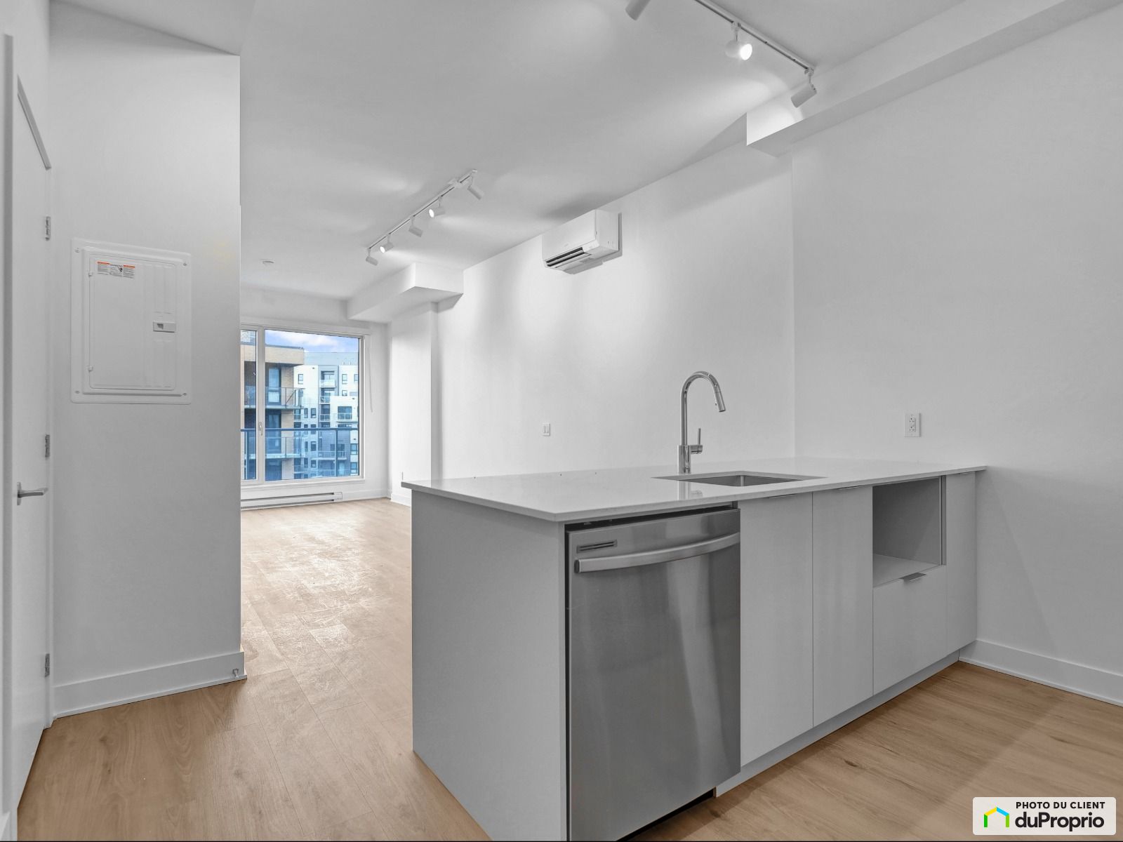 5070, rue Paré — photo 3
