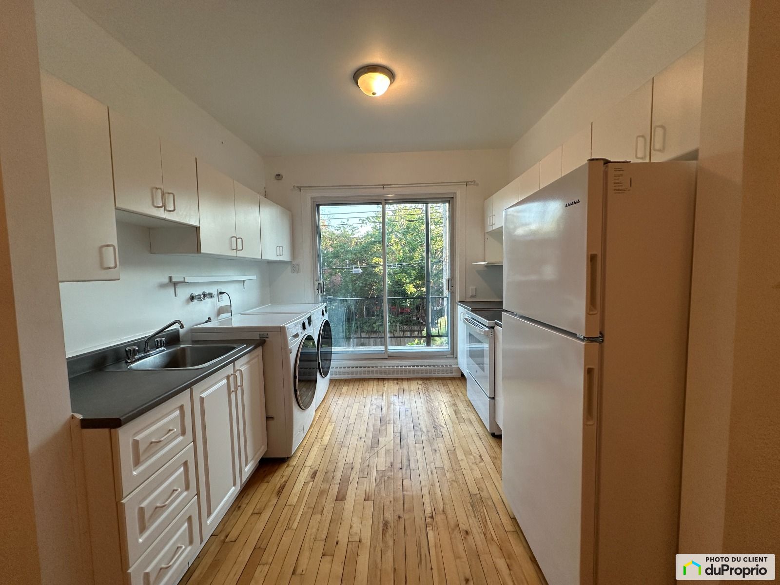 8618, Henri Julien — photo 2
