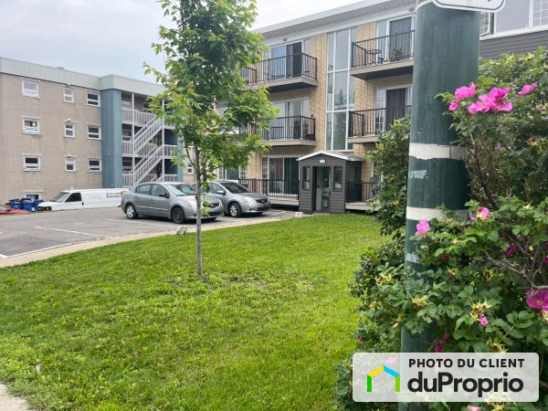 2-727 Chanoine Scott, Ste-Foy for rent