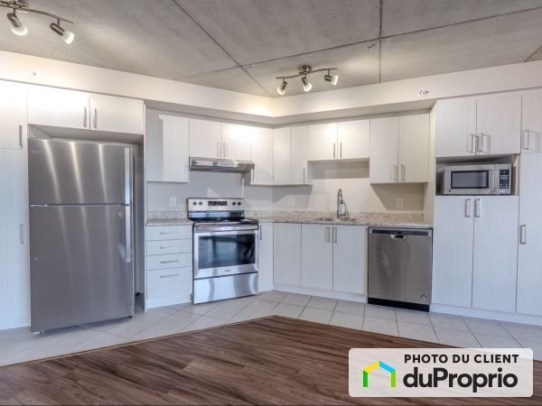 3400 boulevard Saint-Elzear Ouest, Chomedey for rent