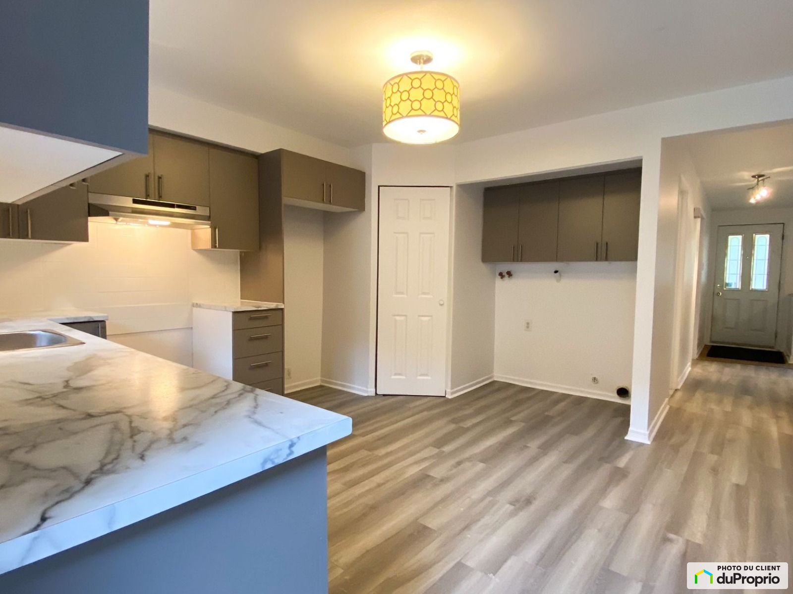 2166-2166, Rue Pierre Tetrault — photo 2