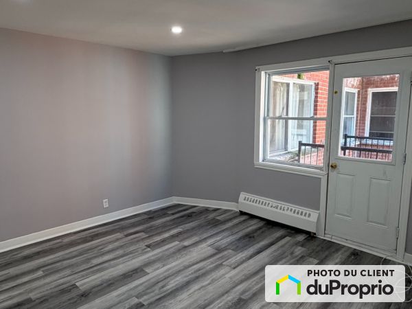 9185 rue Bayne, LaSalle for rent