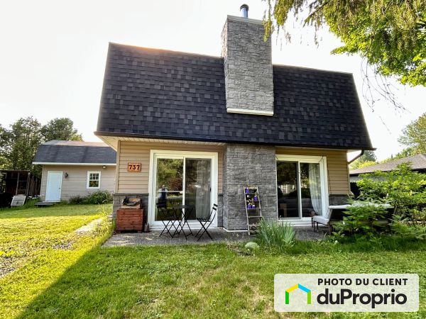737 avenue Stéphane, Magog for rent