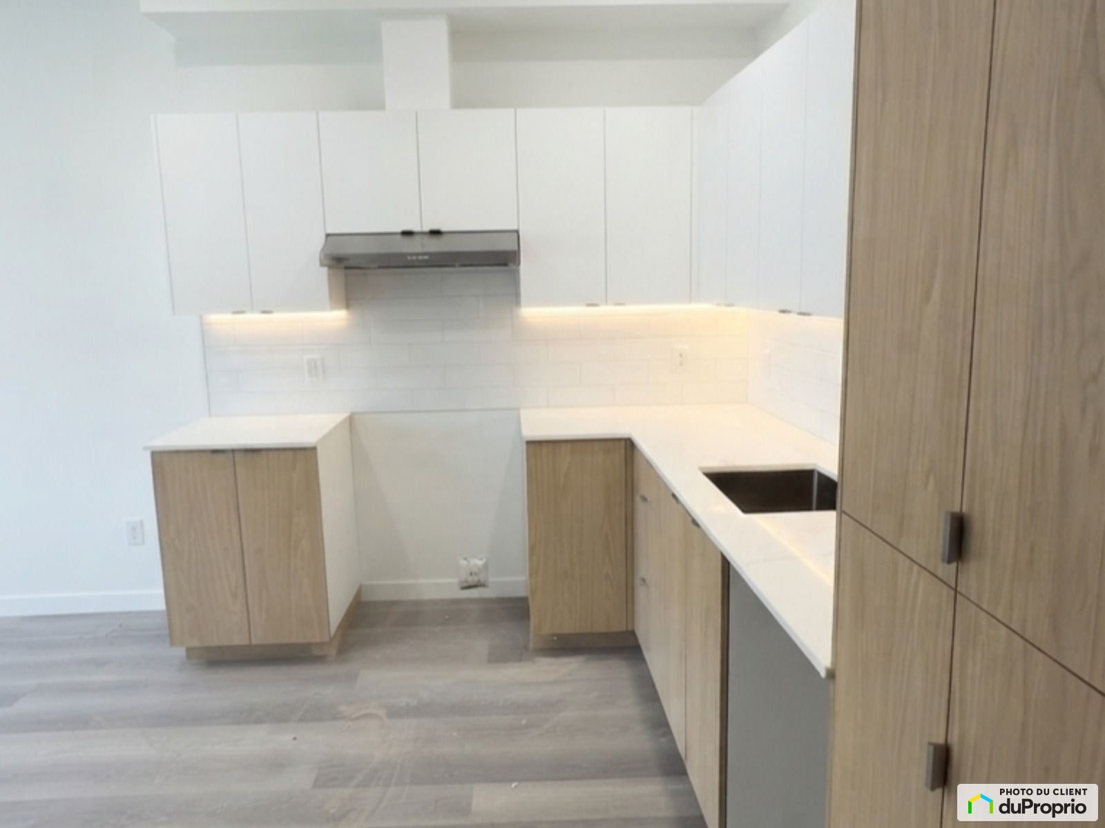 12000, av. l'Archevêque — photo 2