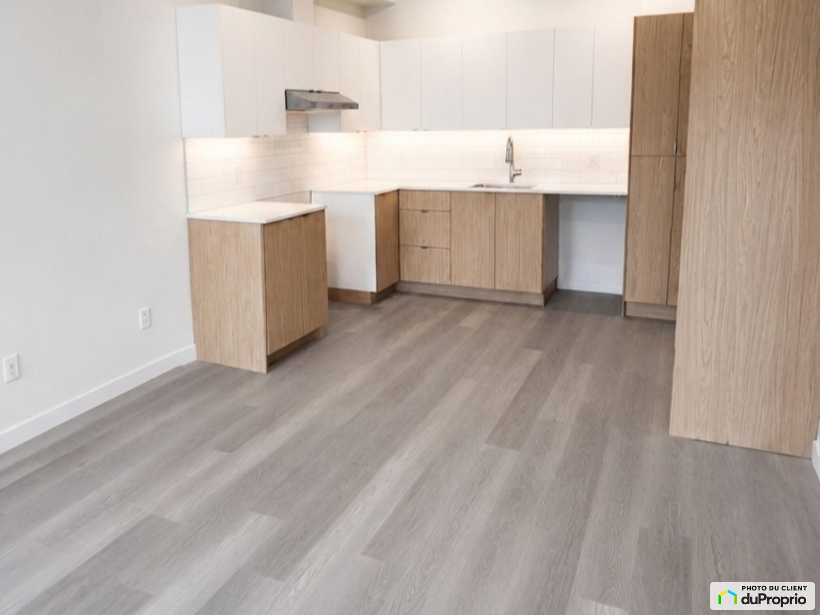 12000, av. l'Archevêque — photo 1