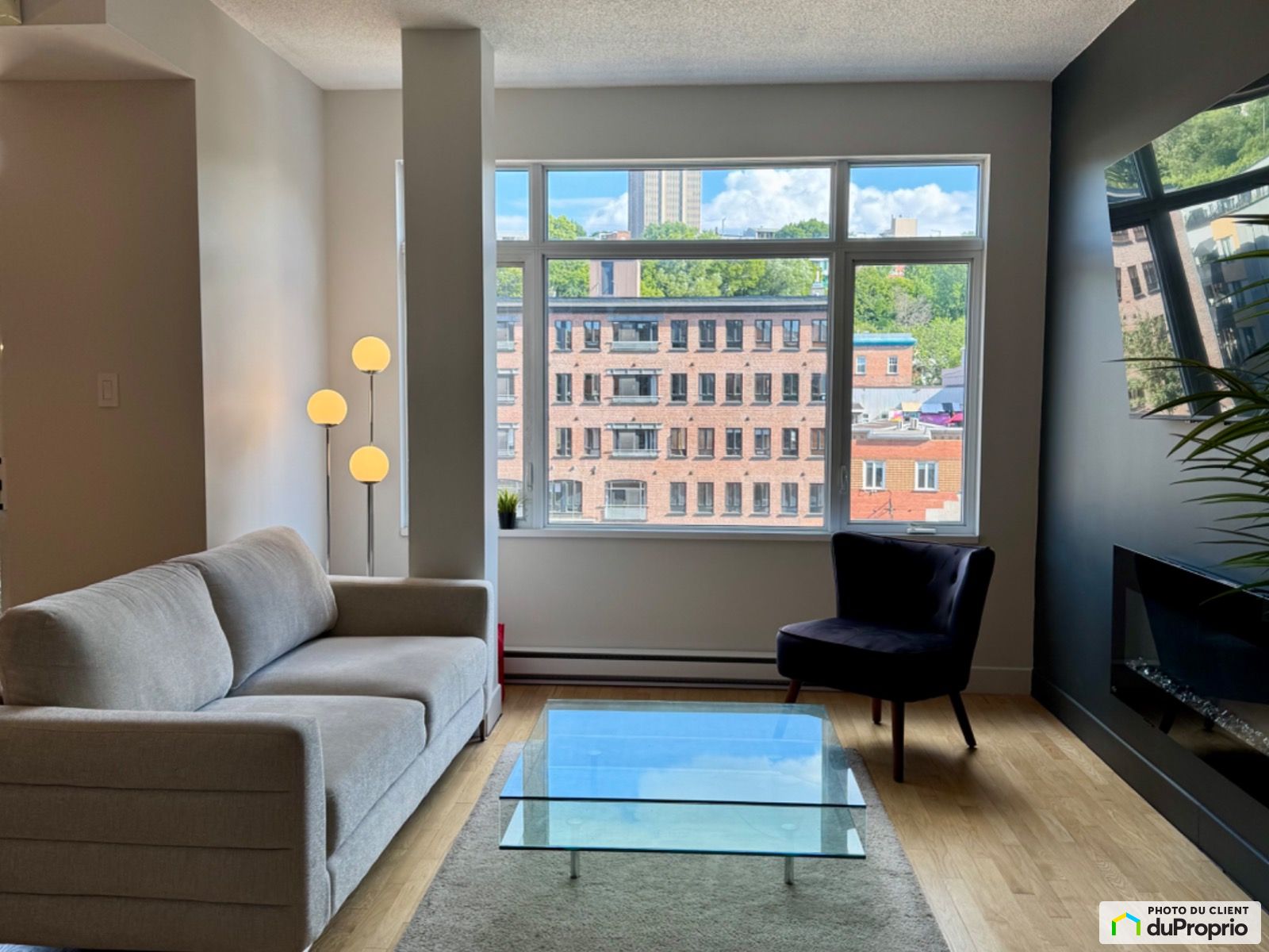 407-219, Boulevard Charest Est — photo 1