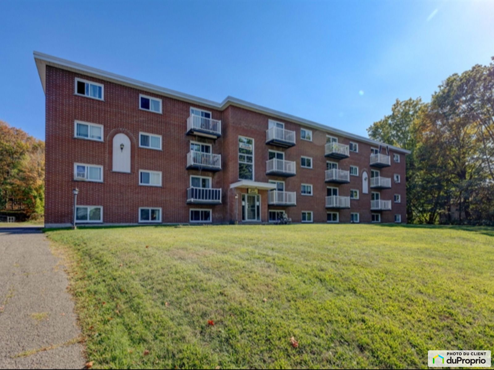 244, Denison Ouest — photo 2