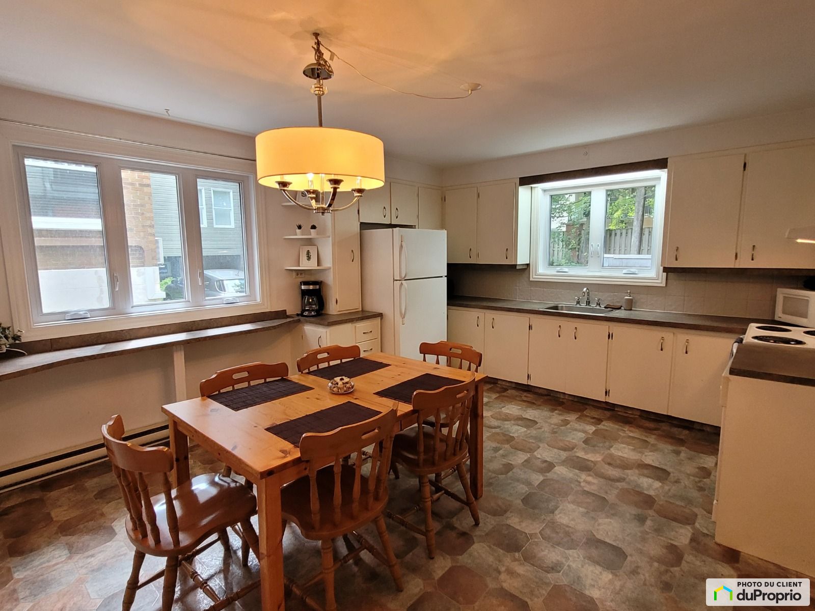 886 avenue Murray — photo 2