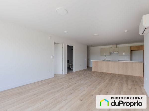 150 rue Flavie-Poirier, St-Charles-Borromée for rent