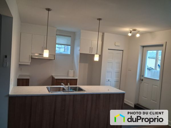 32 Rue F.-X.-Boileau, Gatineau (Buckingham) for rent