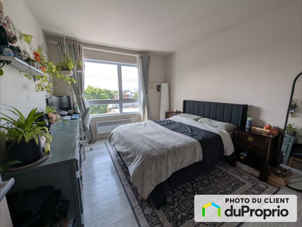 595, rue chateauguay, Saint-Sauveur à louer