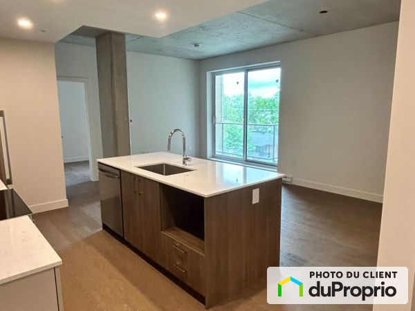 215-200 boul. Harwood, Vaudreuil-Dorion for rent