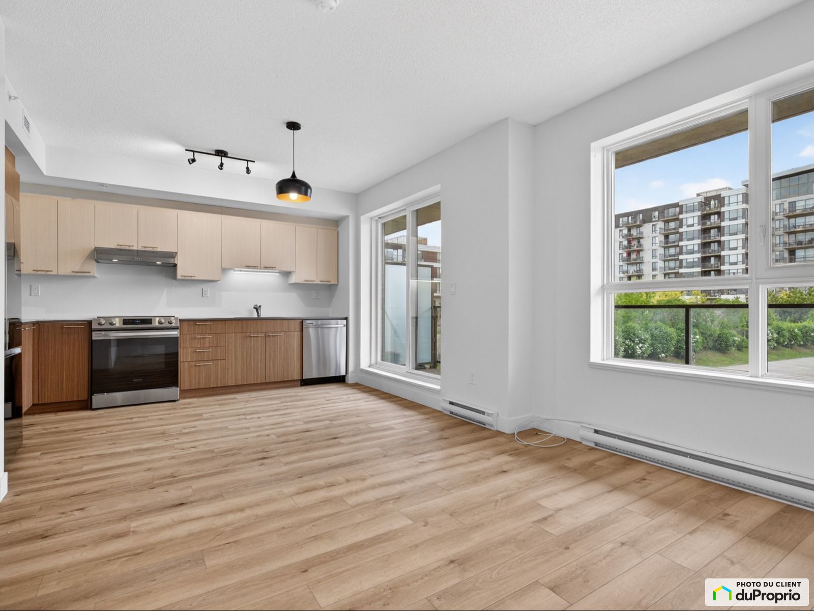 219-9355, Sherbrook Est — photo 3