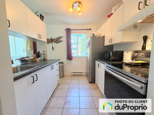 6-12025 avenue Berlioz, Montchatel for rent