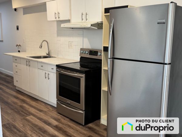 7498, rue Montpetit, Saint-Léonard à louer