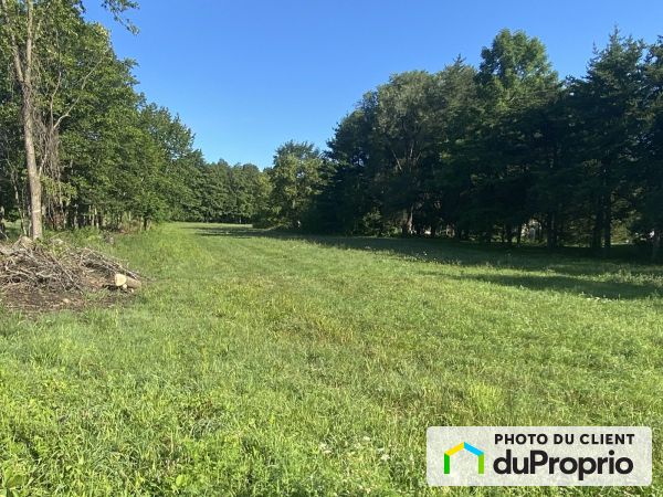 2488 chemin de l'Église, Chateauguay for sale