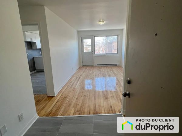 Salon - 32-11805, rue Ranger, Ahuntsic / Cartierville à louer