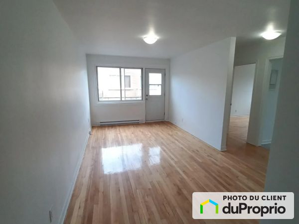 Salon - 33-11805, Rue Ranger, Ahuntsic / Cartierville à louer