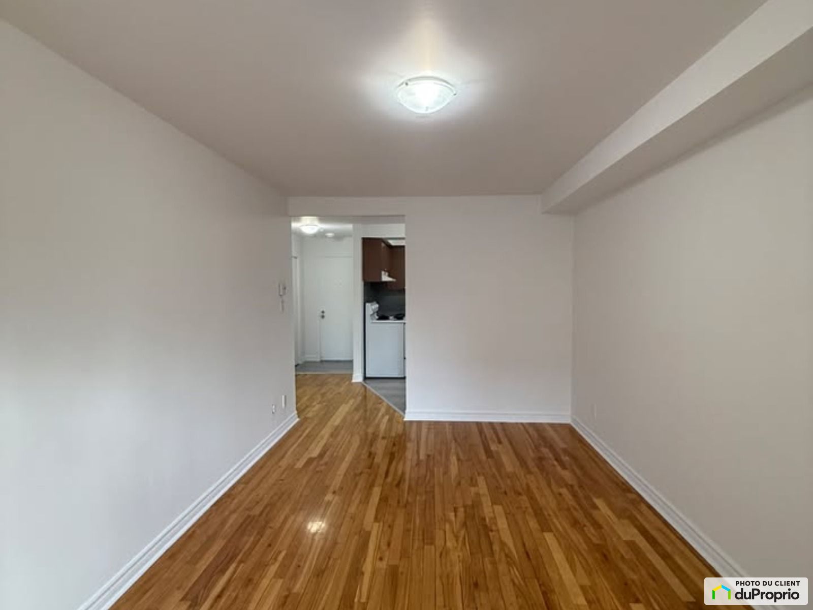 101-3215, bd Cartier O — photo 3