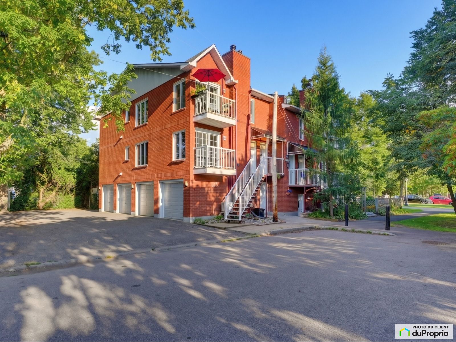 2-35, rue Sainte-Helene — photo 1