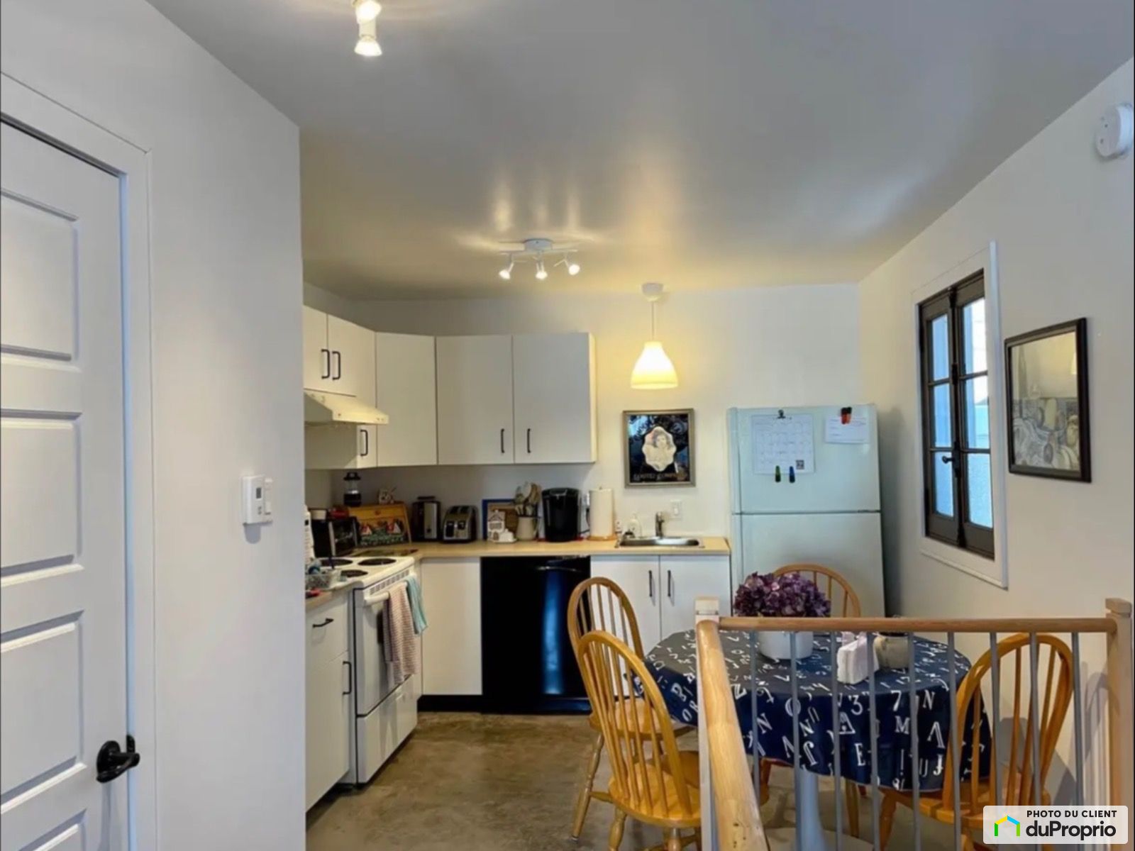 1123, av du Bourg-Royal — photo 1
