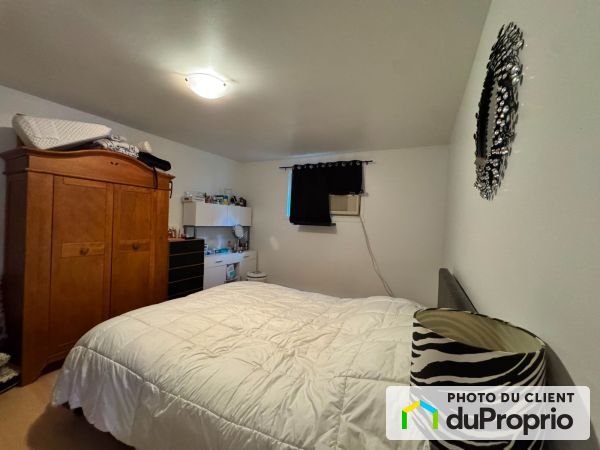 b-49 rue Bélanger, St-Constant for rent