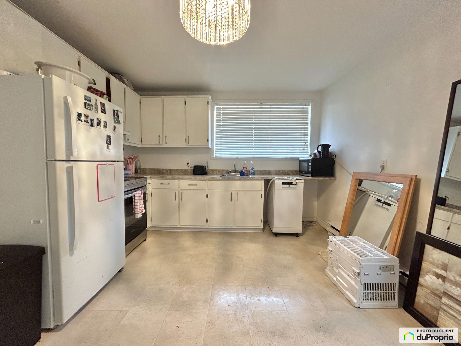2-437, 48e rue Ouest — photo 1