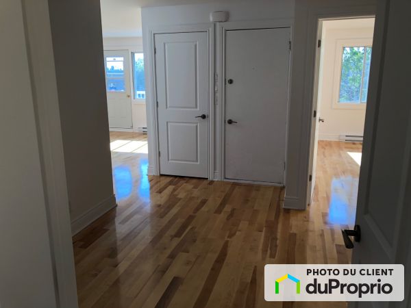 1096, av. Parkview, Chomedey à louer